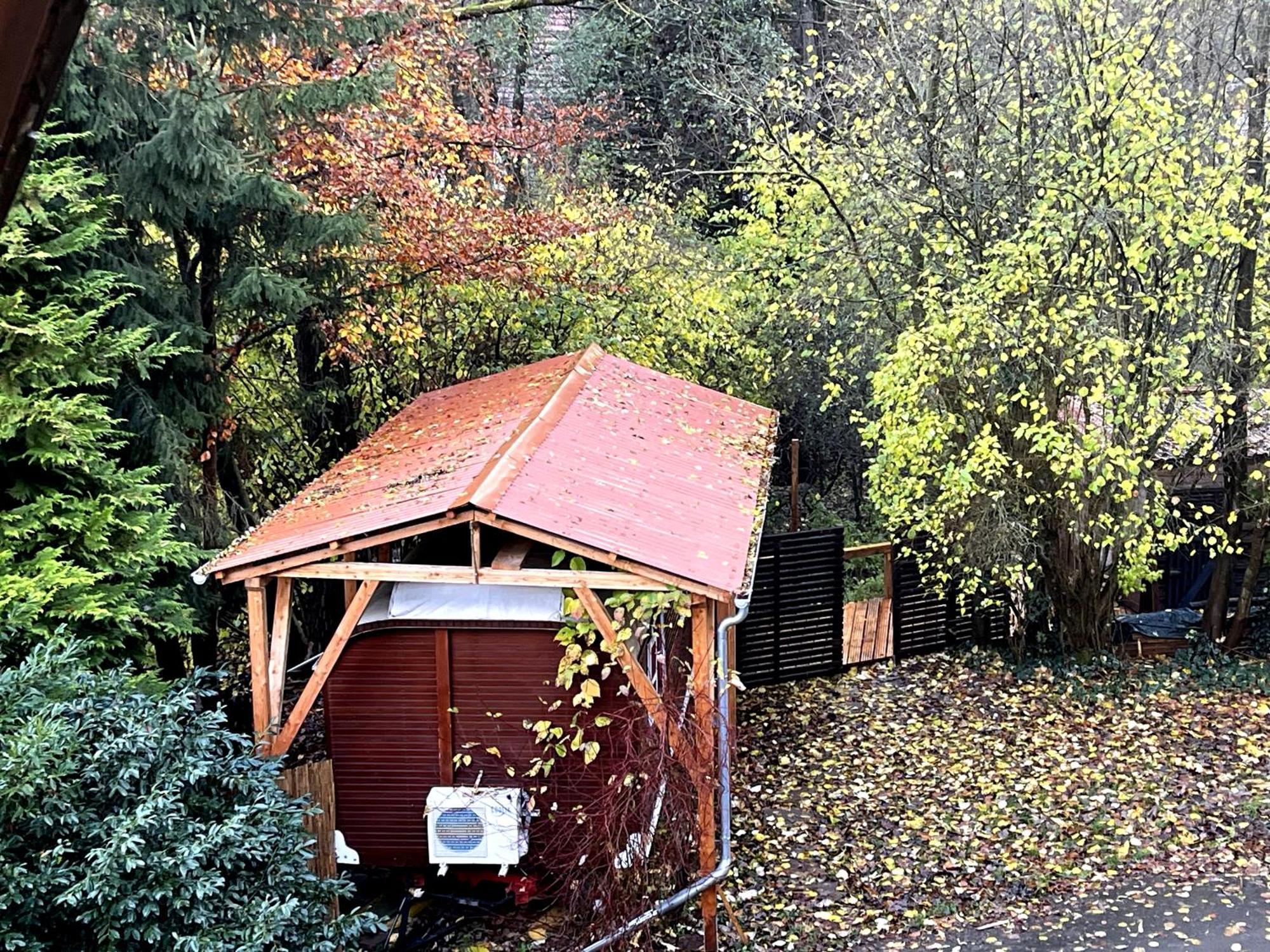 Historischer Zirkuswagen Mit Terrasse Und Blick Ins Gruene Witzenhausen Luaran gambar